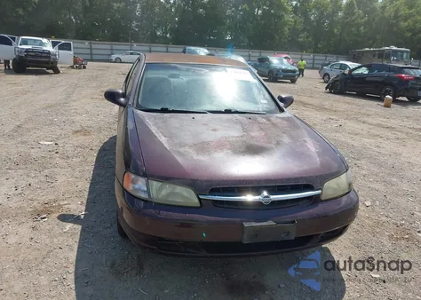 1999 Nissan Altima Gle/Gxe/Se/Se-L/Xe z USA, uszkodzony, nr VIN 1N4DL01D3XC124594